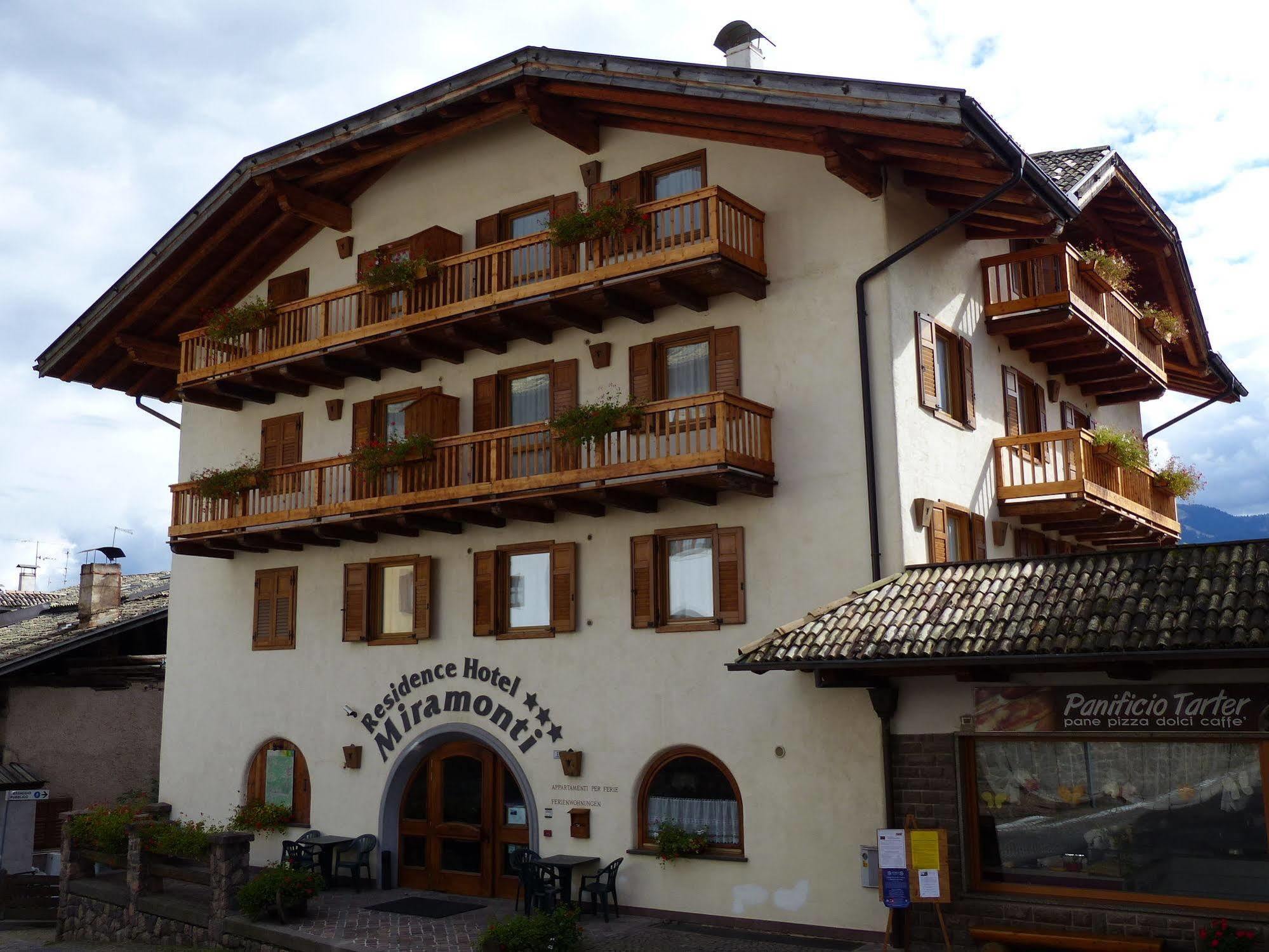 Residence Miramonti Daiano Exteriör bild